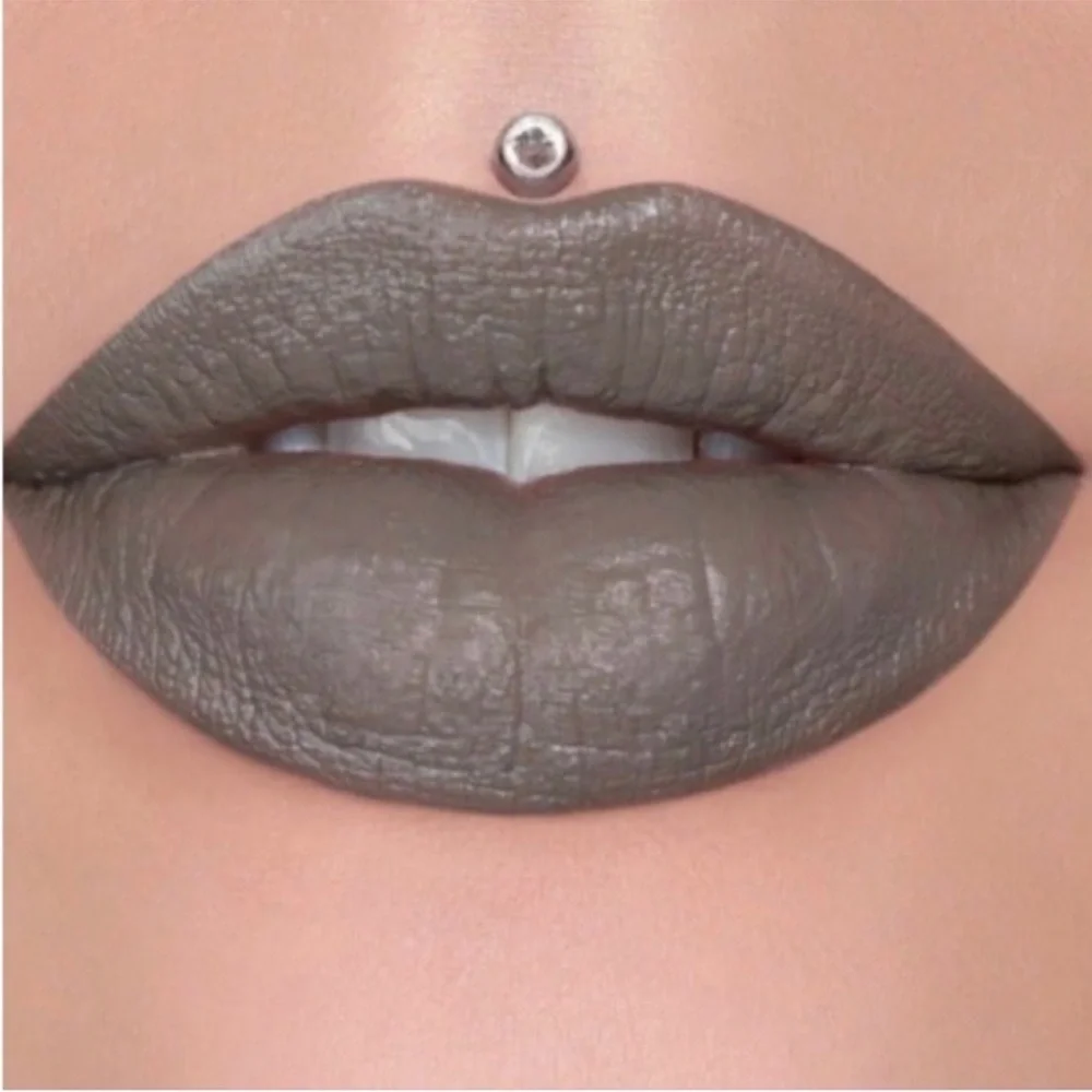 Jeffree Star Cosmetics Velvet Trap Lipstick - Grave Digger